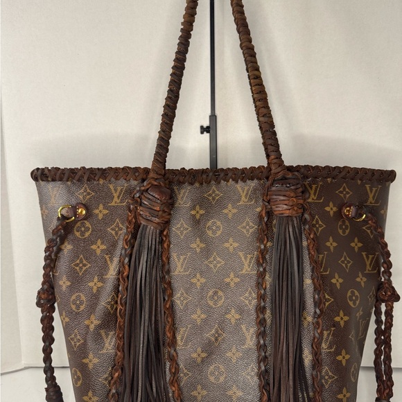 Louis Vuitton Neverfull MM Unique Fringe Boho Style. - Picture 7 of 15